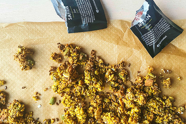 Saffransgranola i julversion